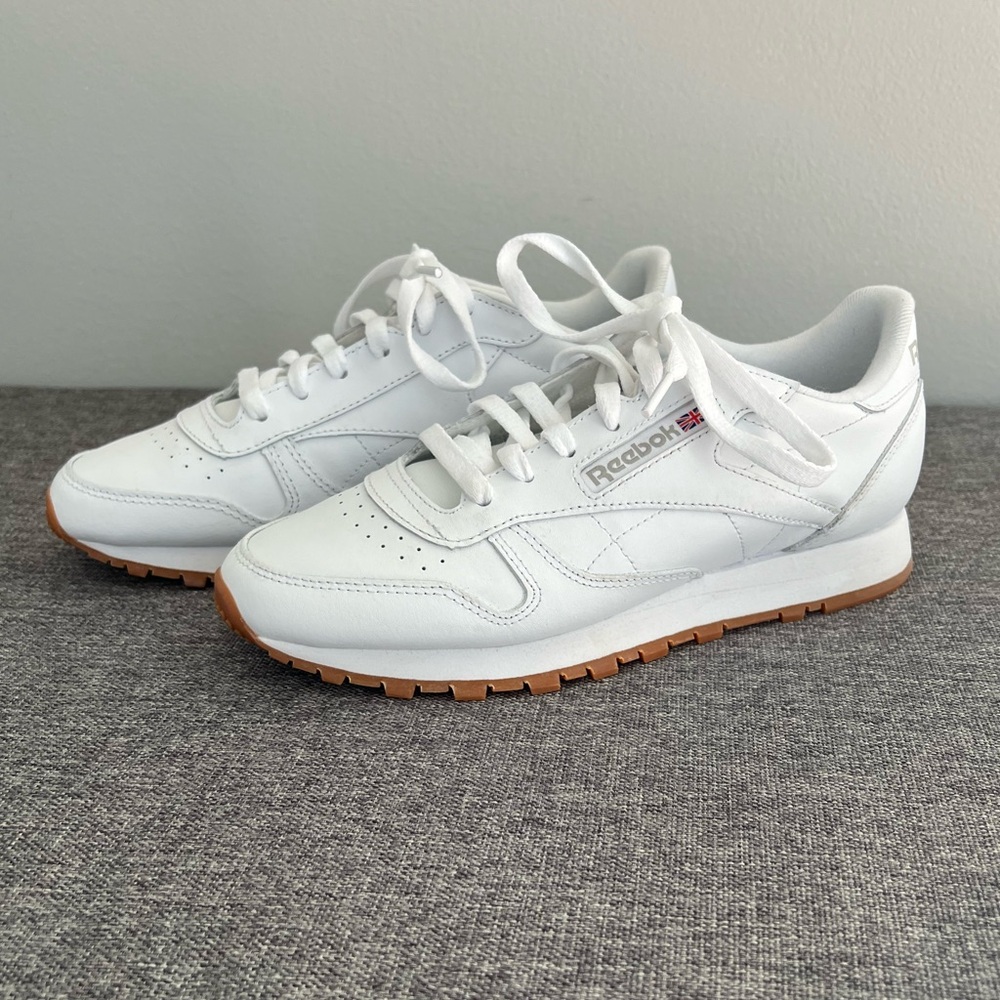 Reebok Classic White Leather Sneakers Women’s 7.5 Lace Up Retro Clean Minimalist
